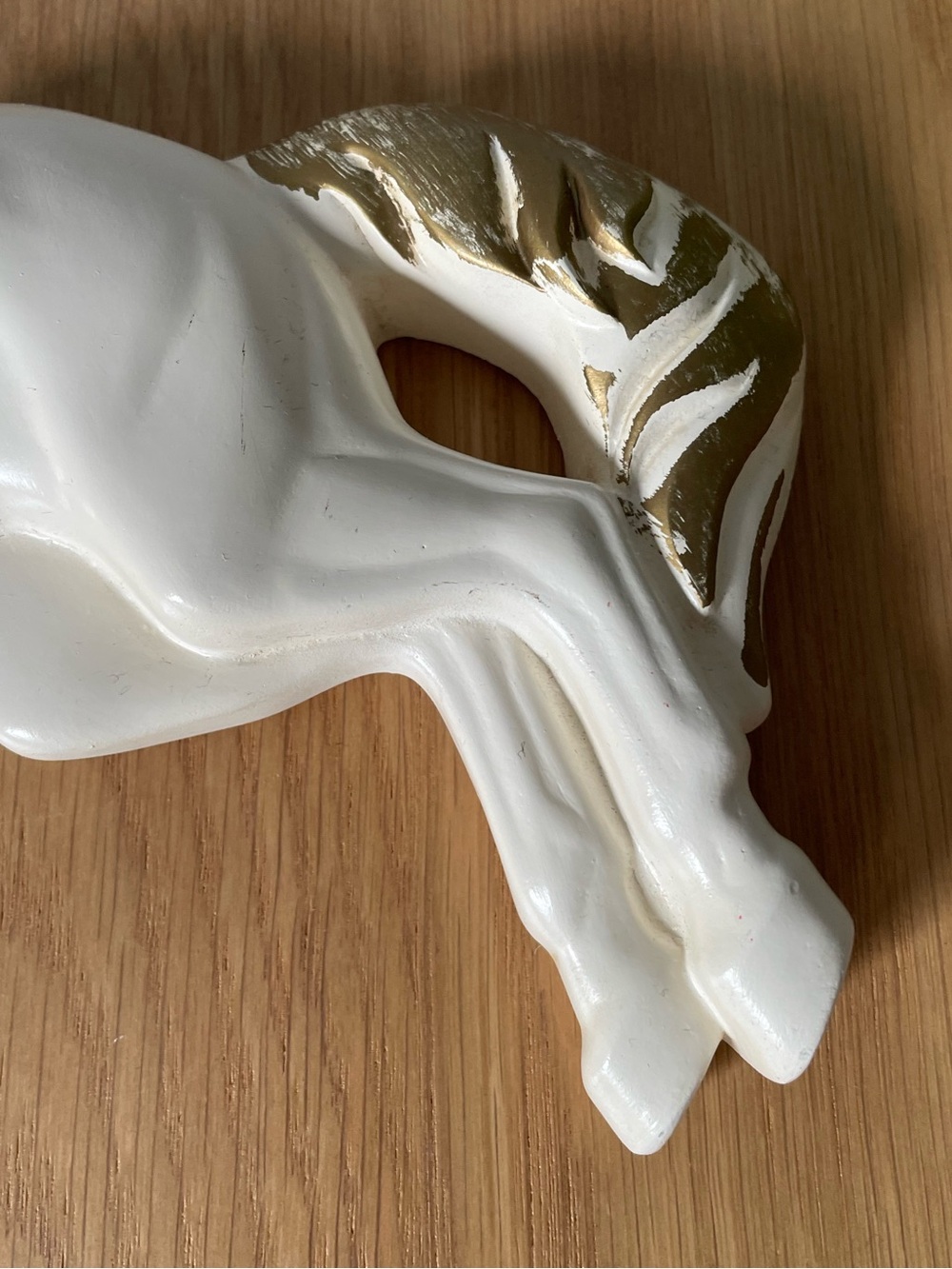 Vintage 1970s Miller Studio Chalkware White and Gold Rearing Horse Wall Hanging - Picture 6 of 13